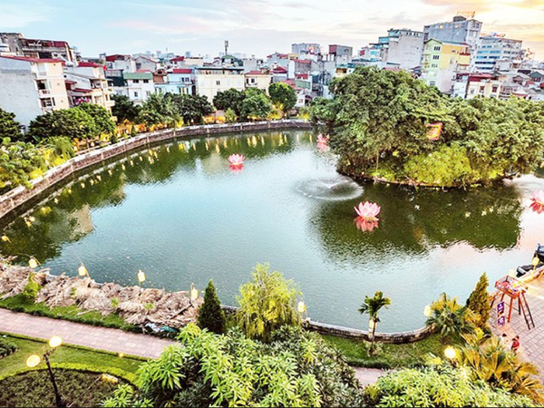 ban-nha-quoc-tu-giam-ho-van-go-minh-chau