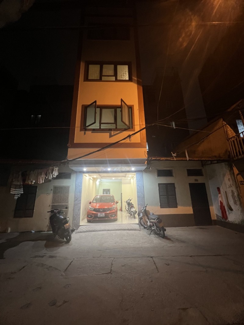 Bán nhà riêng Võ Chí Công, 34m2 x 5 tầng, ô tô