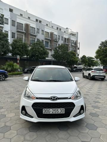 Cần bán Hyundai Grand i10 2019 số sàn đăng kí 2020