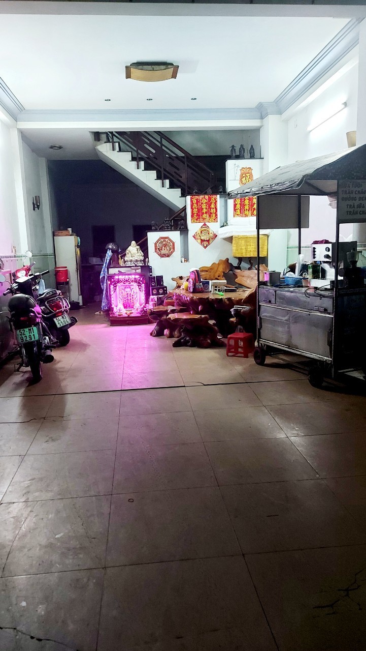 Hẻm xe tải kinh doanh Trần Bình Trọng, Quận 10, gần 50m2, chỉ 8 tỷ HƠN