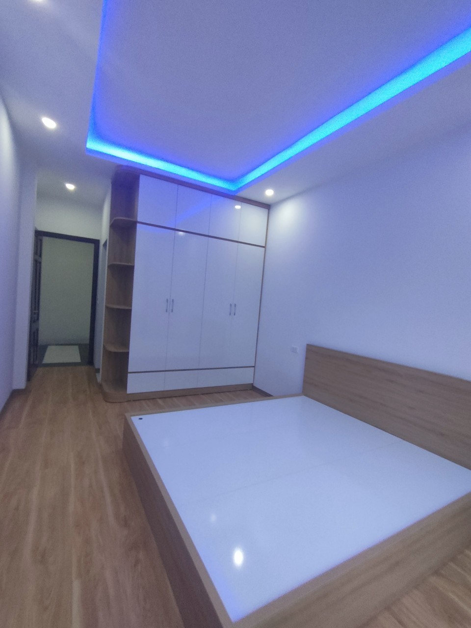 CHÍNH CHỦ BÁN 33/38 m2 x4 tầng nguyễn khuyến 5 tỷ Ô TÔ đỗ cửa