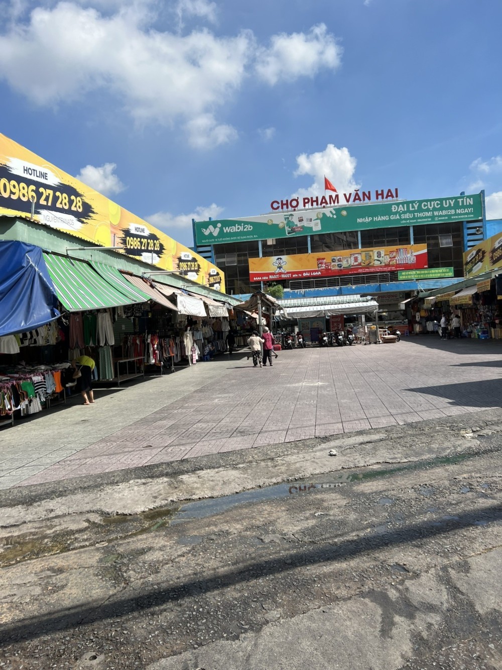 Bán Nhà Mặt Tiền - ngay Chợ Phạm Văn Hai - 52m2- Kinh Doanh 100tr.tháng