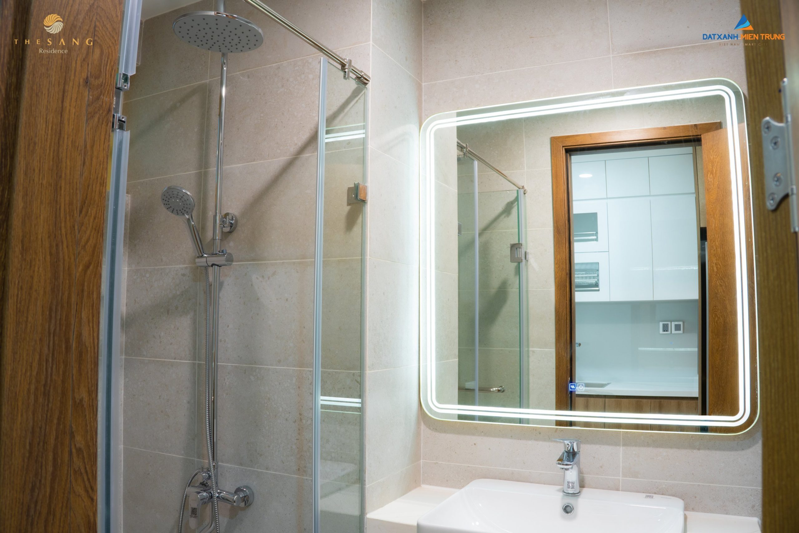 Căn hộ 5 sao mặt biển Mỹ Khê, Đà Nẵng, 82,5m2 full nội thất chỉ 3,7 tỷ