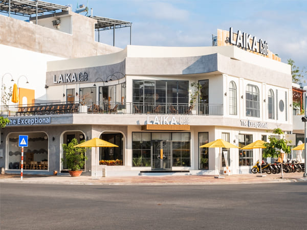 Laika Trích Sài với view nhìn ra Hồ Tây laika trích sài
