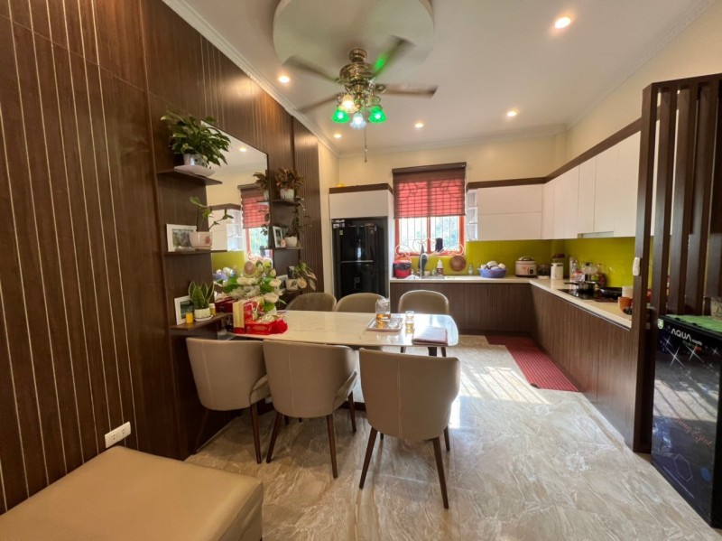 Bán Lê Thanh Nghị hàng xóm Đại học, thoáng trước sau, DT41m2, giá 3 tỷ7.