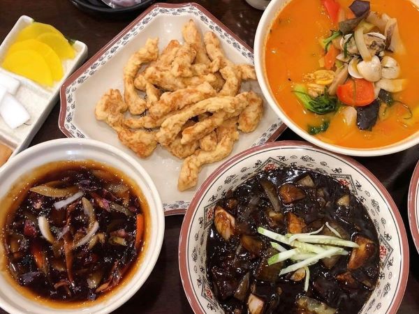 Thực khách đánh giá cao chất lượng món ăn tại Mỳ Tay To Huỳnh Thúc Kháng my-tay-to-huynh-thuc-khang-5
