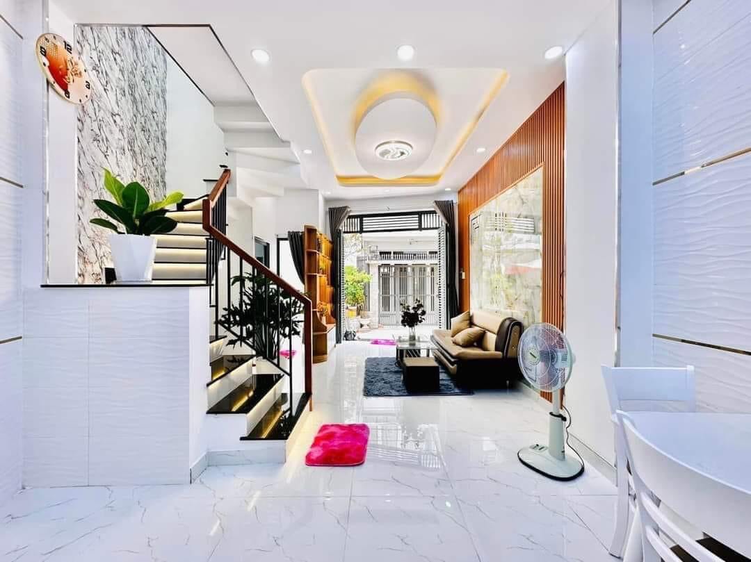 Bán Nhà HXH Phạm Văn Đồng Gò Vấp, 38m2, Tặng NT, Giá Rẻ, 3 Tỷ x TL