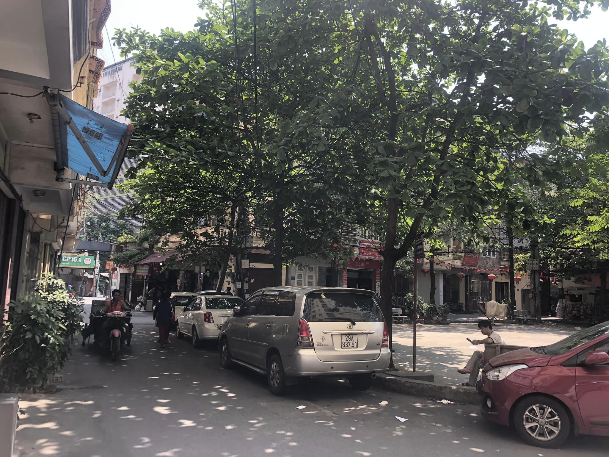 BÁN NHÀ PHÙNG HƯNG HÀ ĐÔNG 42M 4 TẦNG NHỈNH 4 TỶ MẶT TIỀN 3,9M GẦN Ô TÔ