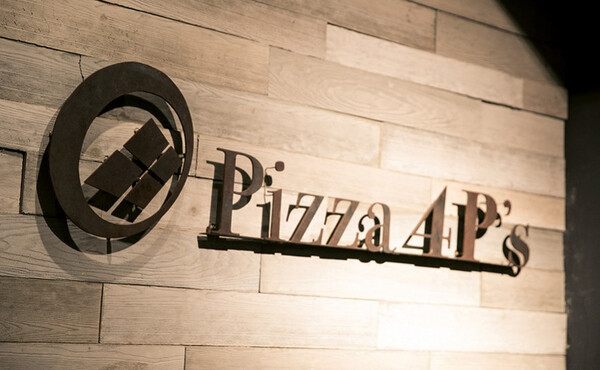 Thương hiệu Pizza 4P’s còn có thể giải nghĩa là “pizza for peace” Pizza-4P-Mai-Hac-De