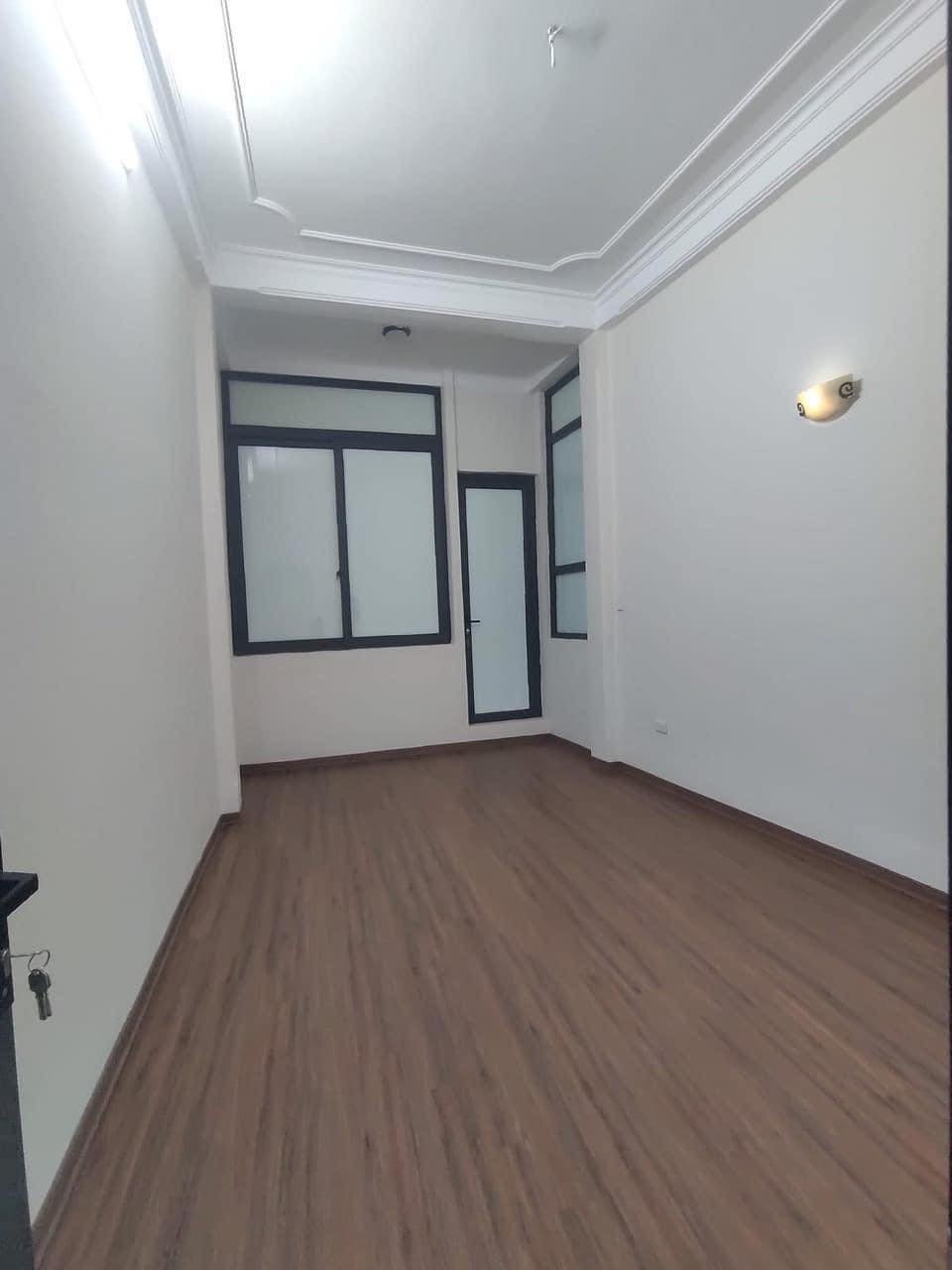 Bán Nhà Thái Thịnh, Đống Đa, Lô Góc, DT 31m2, Giá 4,1 Tỷ.