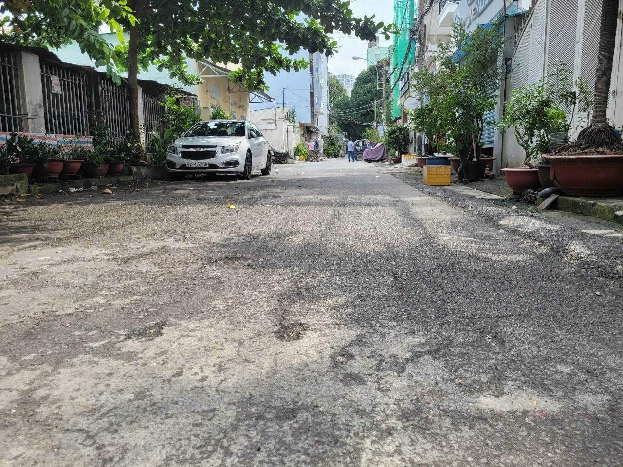 Nhà HẺM 0TÔ 8M LÝ THƯỜNG KIỆT P7 TÂN BÌNH 117M2 CHỈ 10.8 TỈ