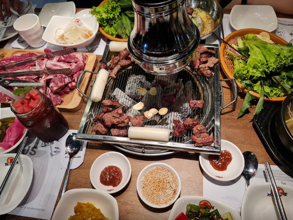 Các loại dẻ sườn và thăn nội bò Mỹ cũng là sự lựa chọn tuyệt vời cho thực đơn của Meat Plus Times City Meat Plus Times City 5