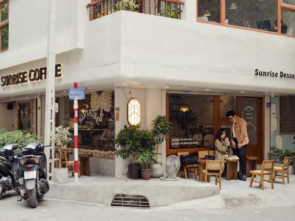 sunrise-coffee-cafe-huynh-thuc-khang-1