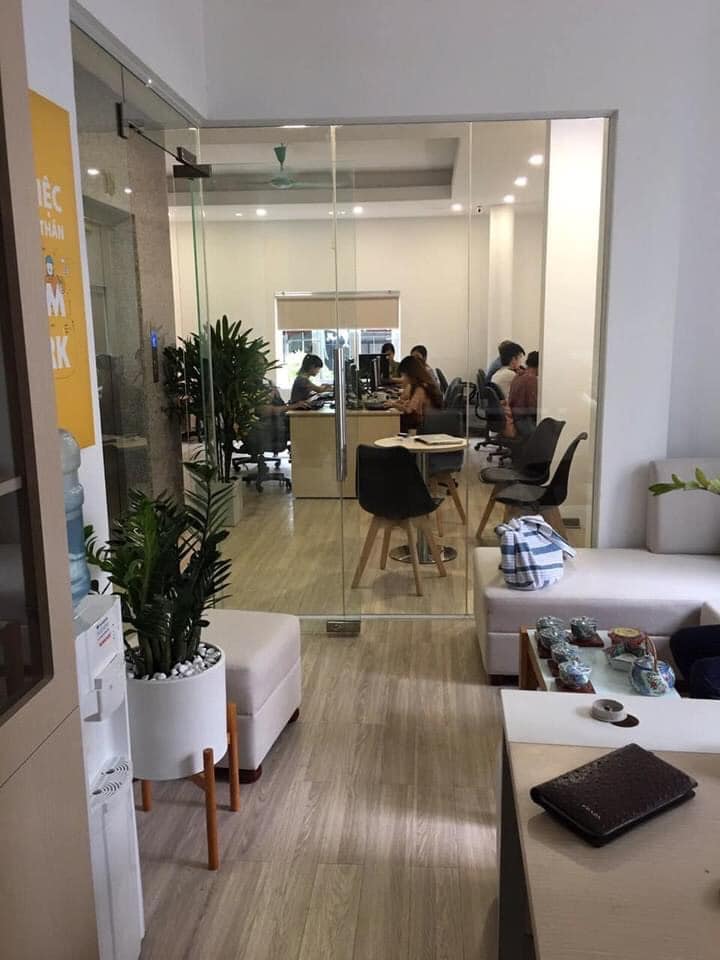 Bán nhà khu vực đường thái hà quận đống đa hà nội......