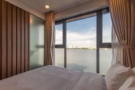 Bán Nhà mặt hồ, mặt phố Yên Hoa Tây Hồ view hồ kinh doanh thang máy hơn 22 tỷ