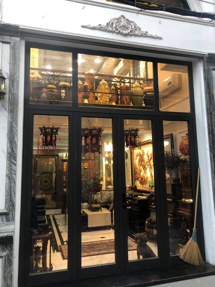 Bán căn nhà 96m2 phố Âu Cơ, Tây Hồ Ngõ Ô tô tránh Vỉa hè Kinh doanh đắc địa 9.7 Tỷ