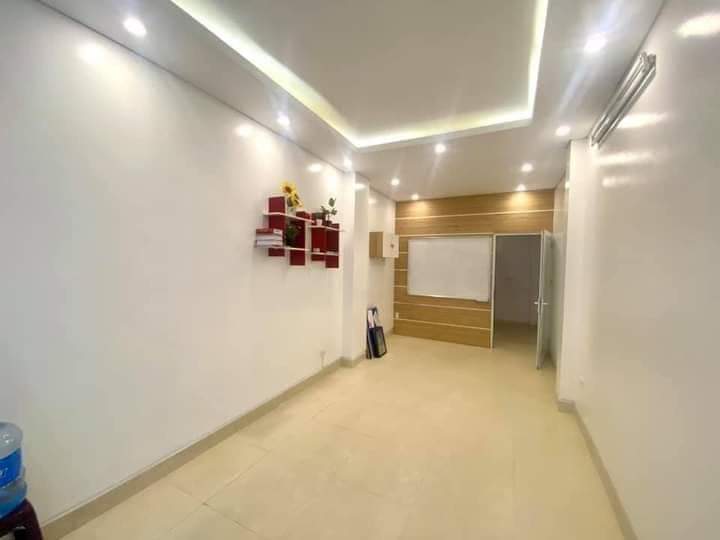 Bán nhà 96m2 phố Âu Cơ, Tây Hồ Ngõ 2 Ô tô tránh Vỉa hè Kinh doanh đỉnh 9.6 Tỷ