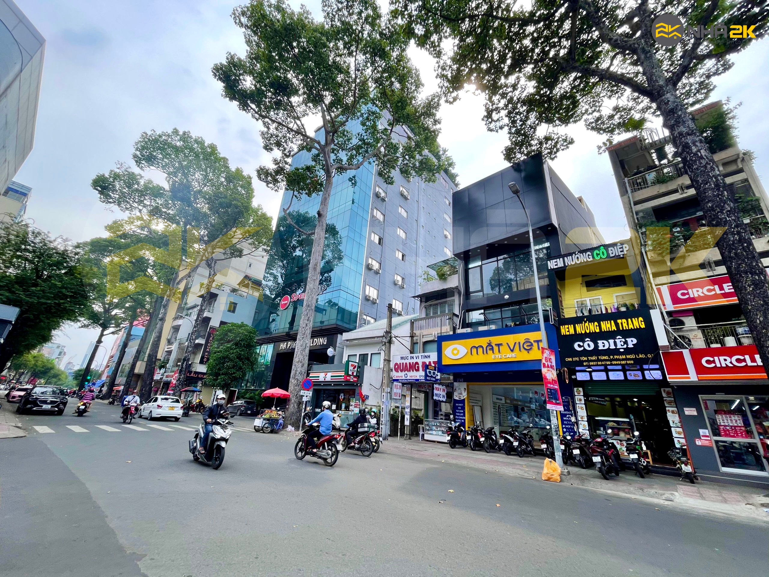 Cho thuê nhà MT 3/2, Quận 10, 5m x 27m, 3 lầu, giá 90 tr/th, ngay khu Hà Đô Centrosa