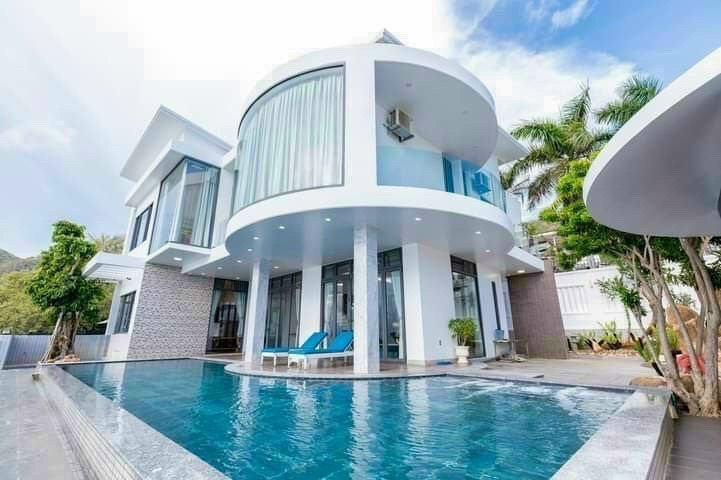 Cho thuê góc 2MT Nguyễn Huệ - Ngô Đức Kế, Quận 1, DT: 30x15m, 1 trệt 1lầu, DTSD: 1.000m2