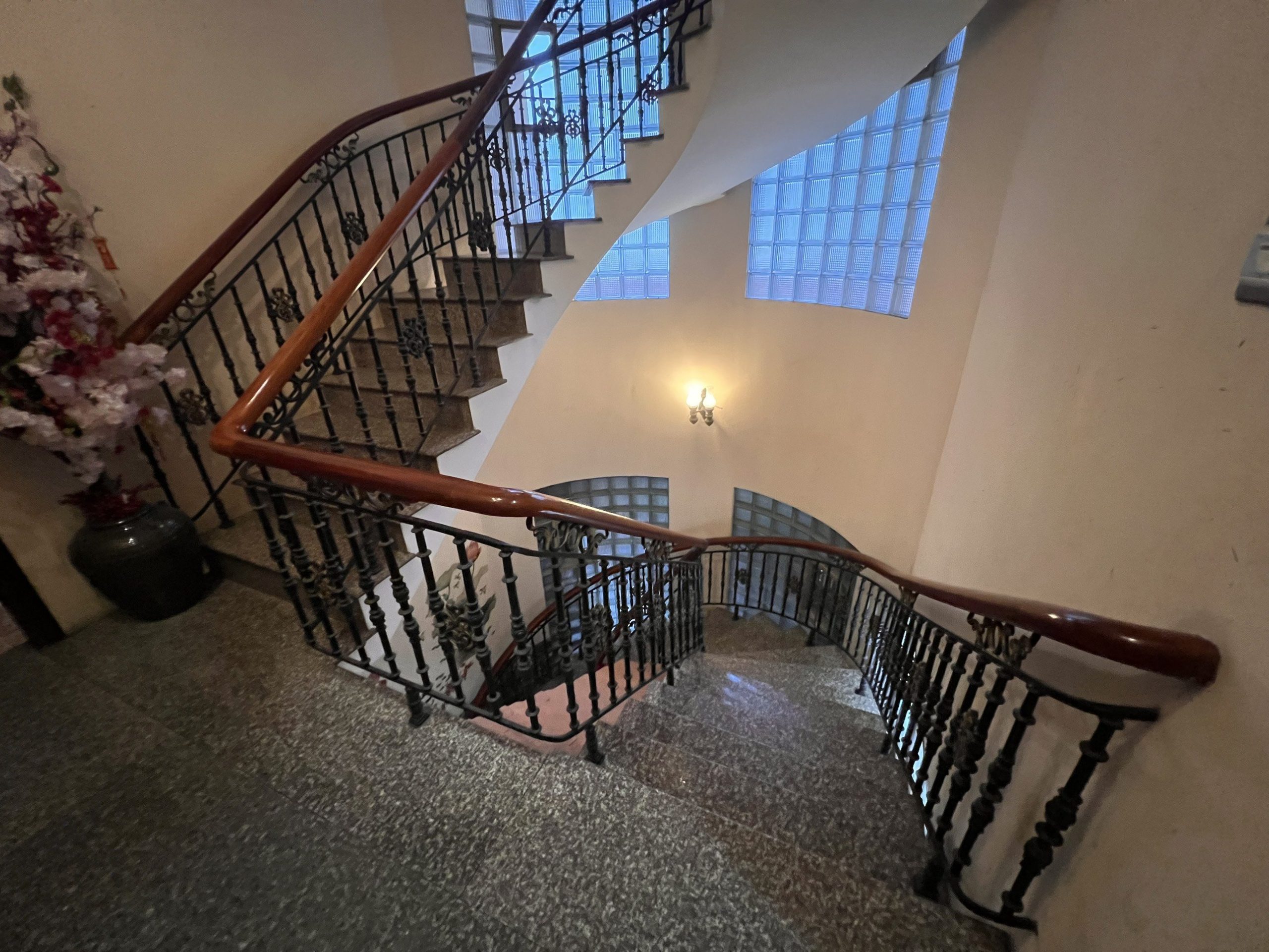 Bán căn góc 2 MT, 147.5m2, 3 lầu, đường Hoàng Sa, P.Đakao, Quận 1