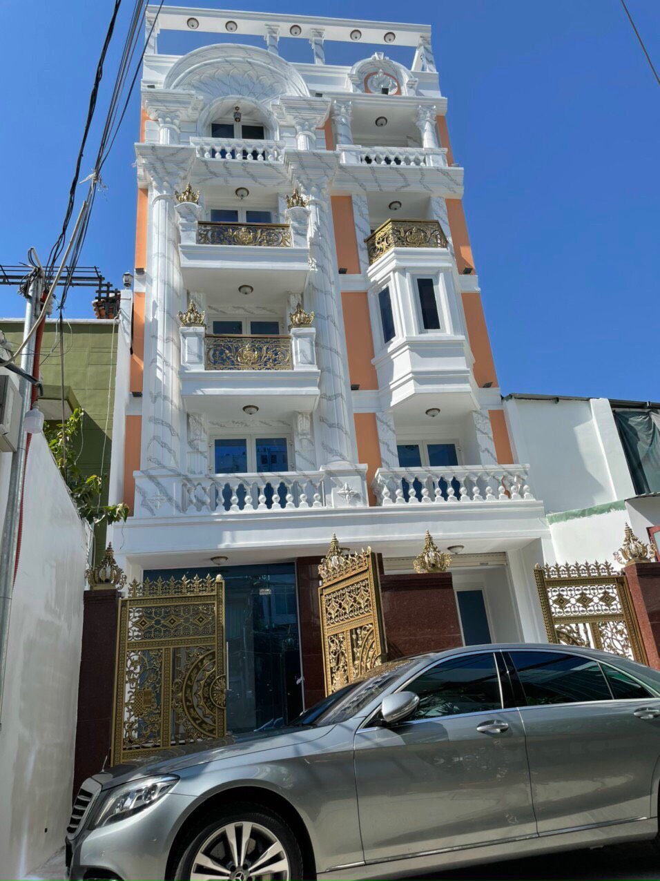 Cho thuê góc 2 mặt tiền Tô Hiến Thành. Gần ngã 3 Sư Vạn Hạnh, Quận 10, có thang máy