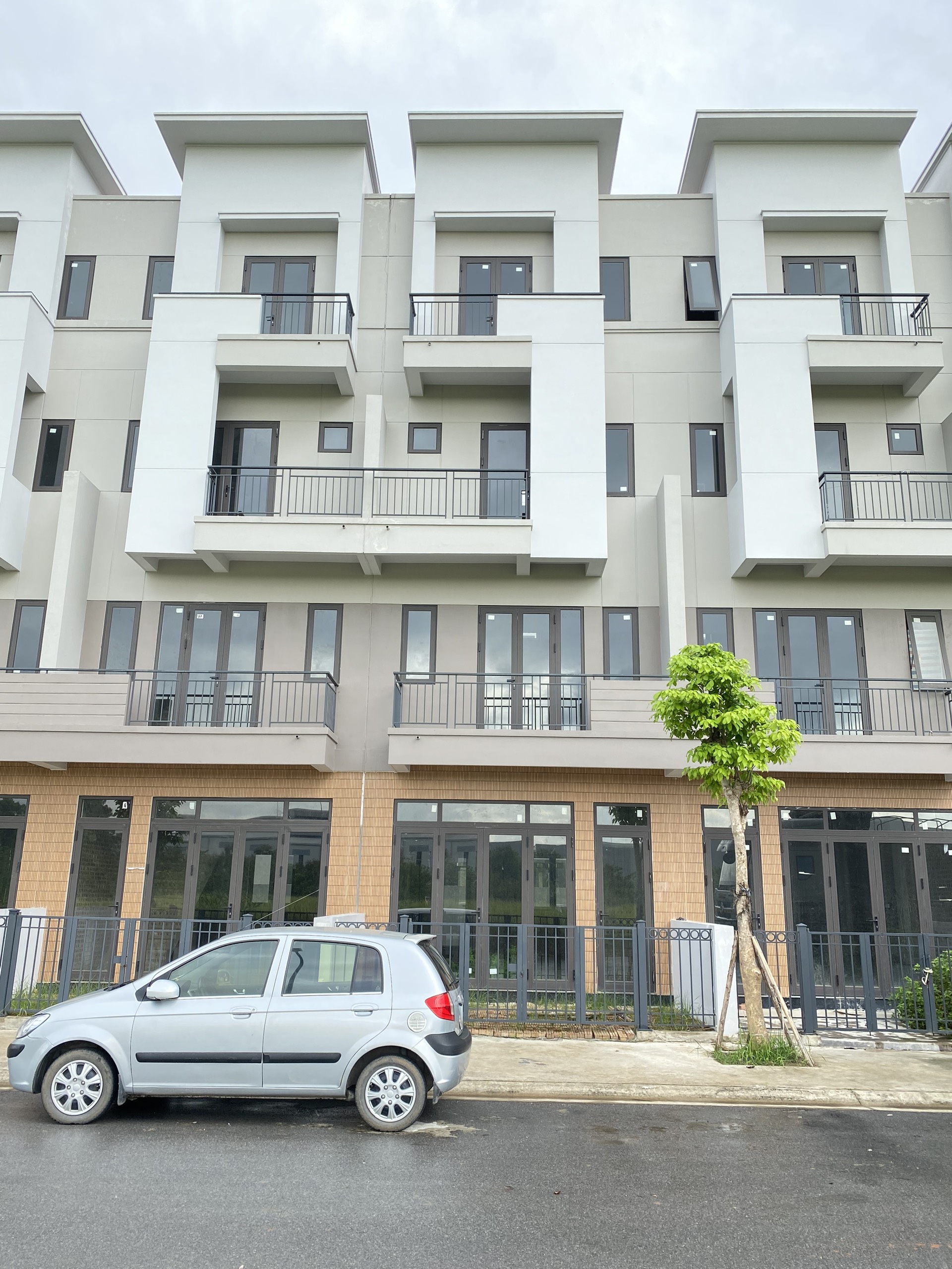 CHÍNH CHỦ CẦN BÁN NHANH CĂN NHÀ MỚI XÂY 4 TẦNG TẠI VSIP BẮC NINH