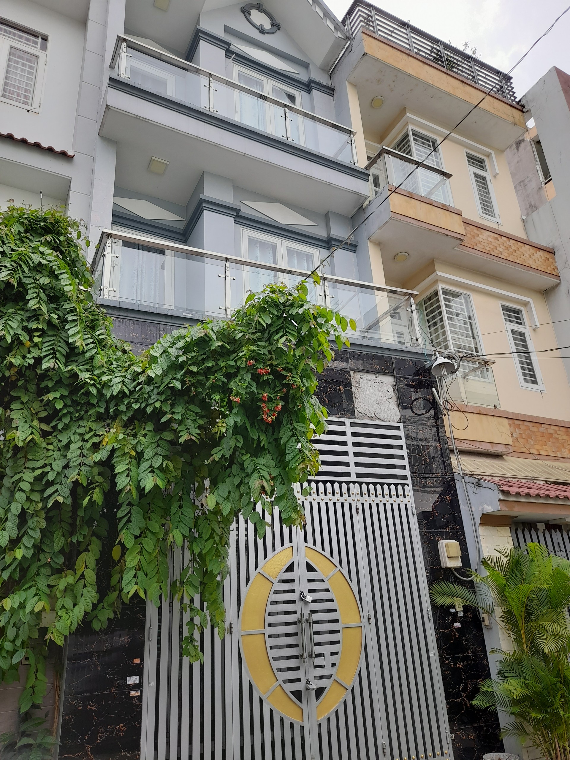 Bán nhà Hẻm xe hơi đường Trường Chinh-Phan Văn Hớn, 4 Tầng -61m2 chỉ 4 tỷ