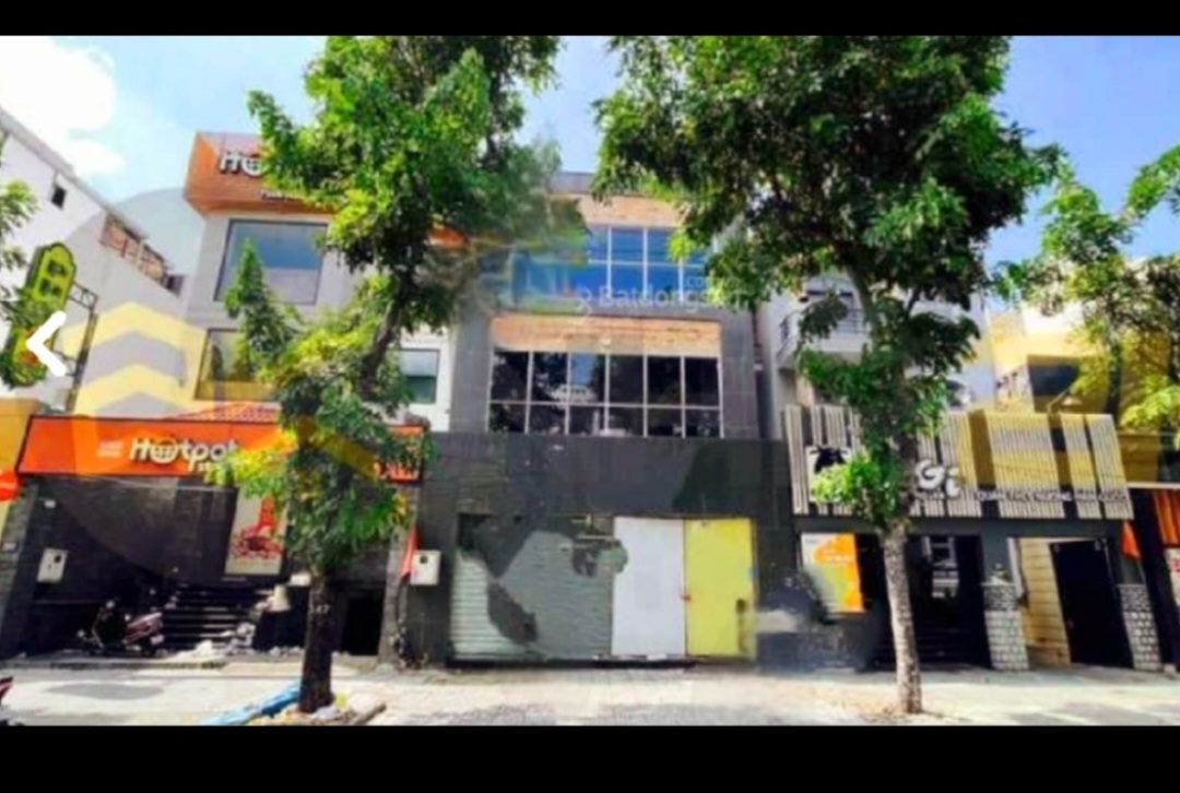 Cần tiền bán gấp MTKD 128m2 đường Phan Xích Long, P2, Phú Nhuận