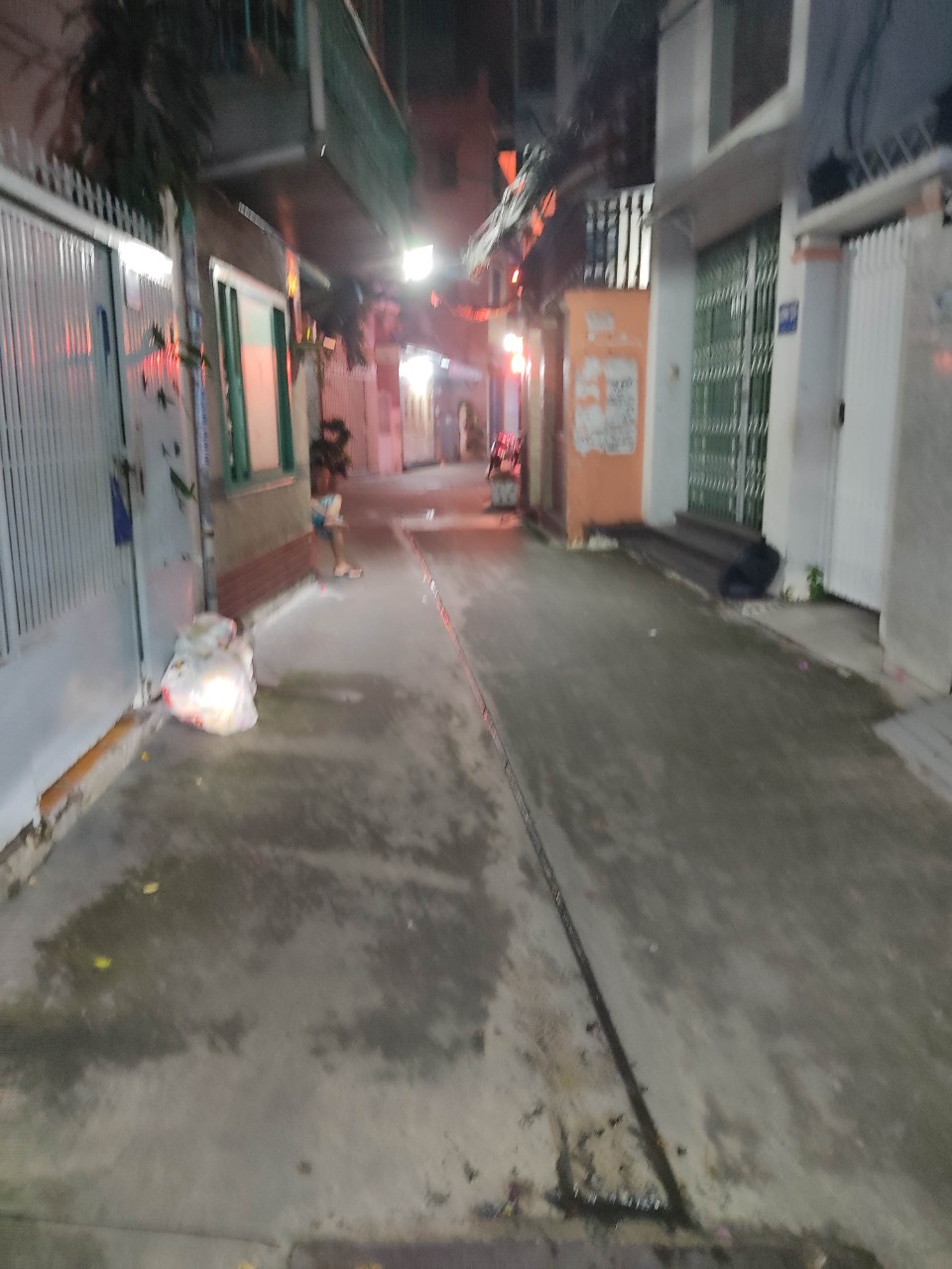 Giá tốt Q10, Lý Thái Tổ P10 ngay Nhi đồng 1, 17m2, 3 tầng chỉ 2.35 tỷ