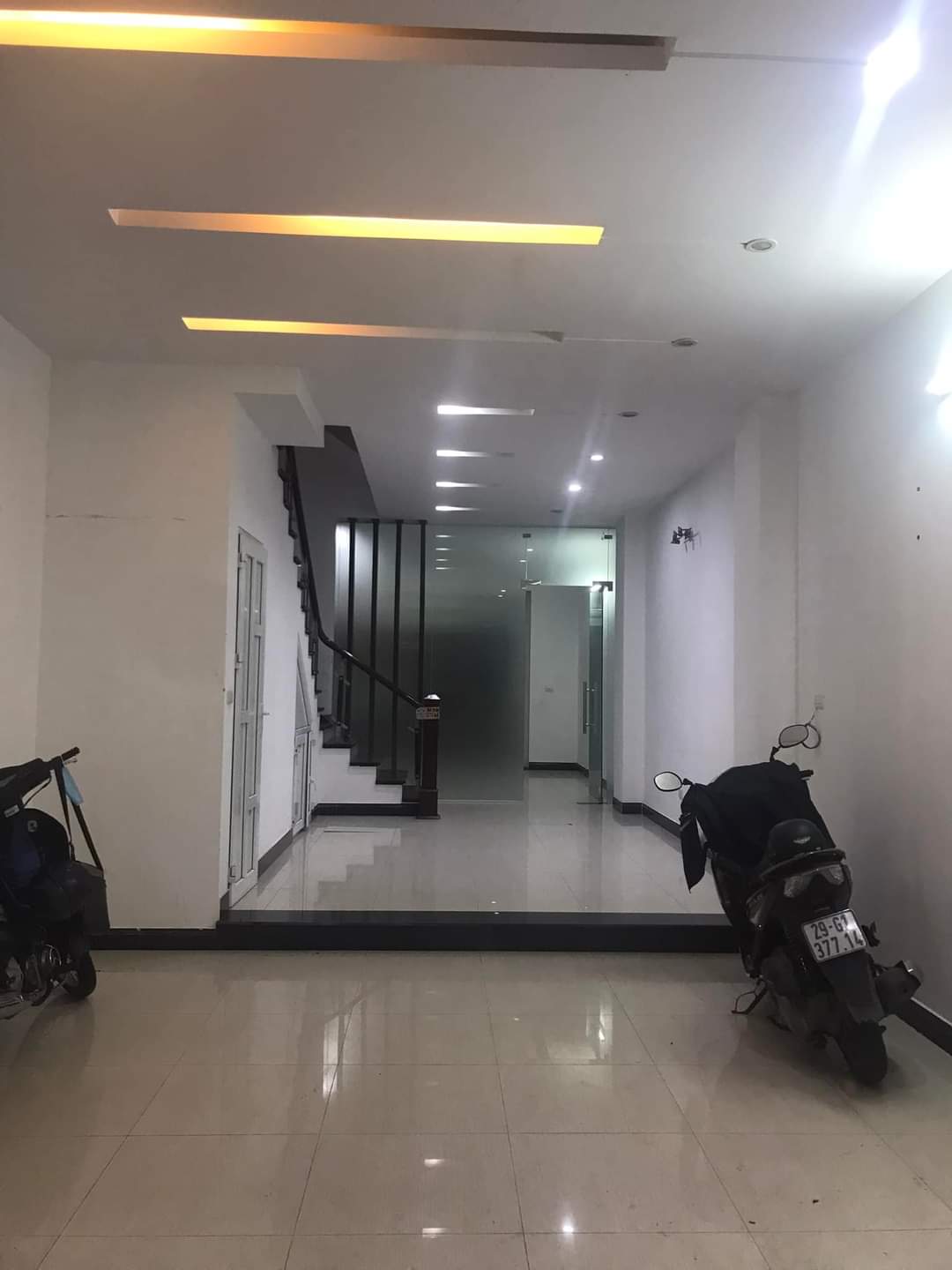 Chính chủ cần bán gấp trong 15 ngày bên hạ chào 1.5 tỷ. Bán nhà LK Luxury Kiến Hưng - Hà Đông.
