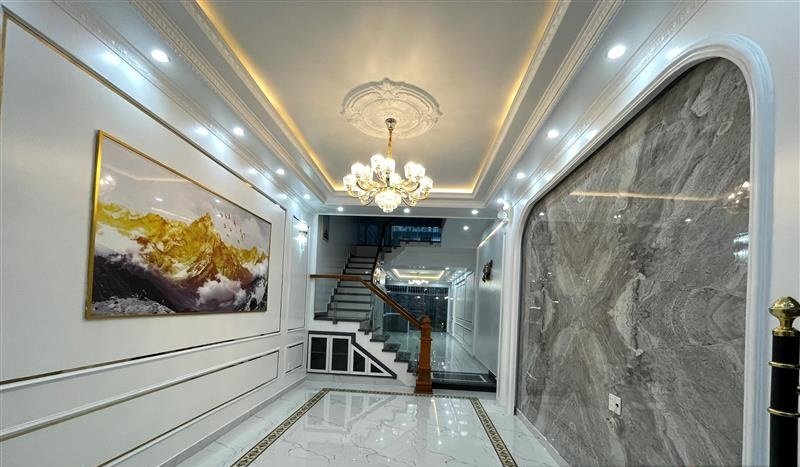 Bán nhà xây mới độc lập - phố Đông Trà Chợ Hàng, 92m 4 tầng, sân riêng, GIÁ 6.7 tỉ