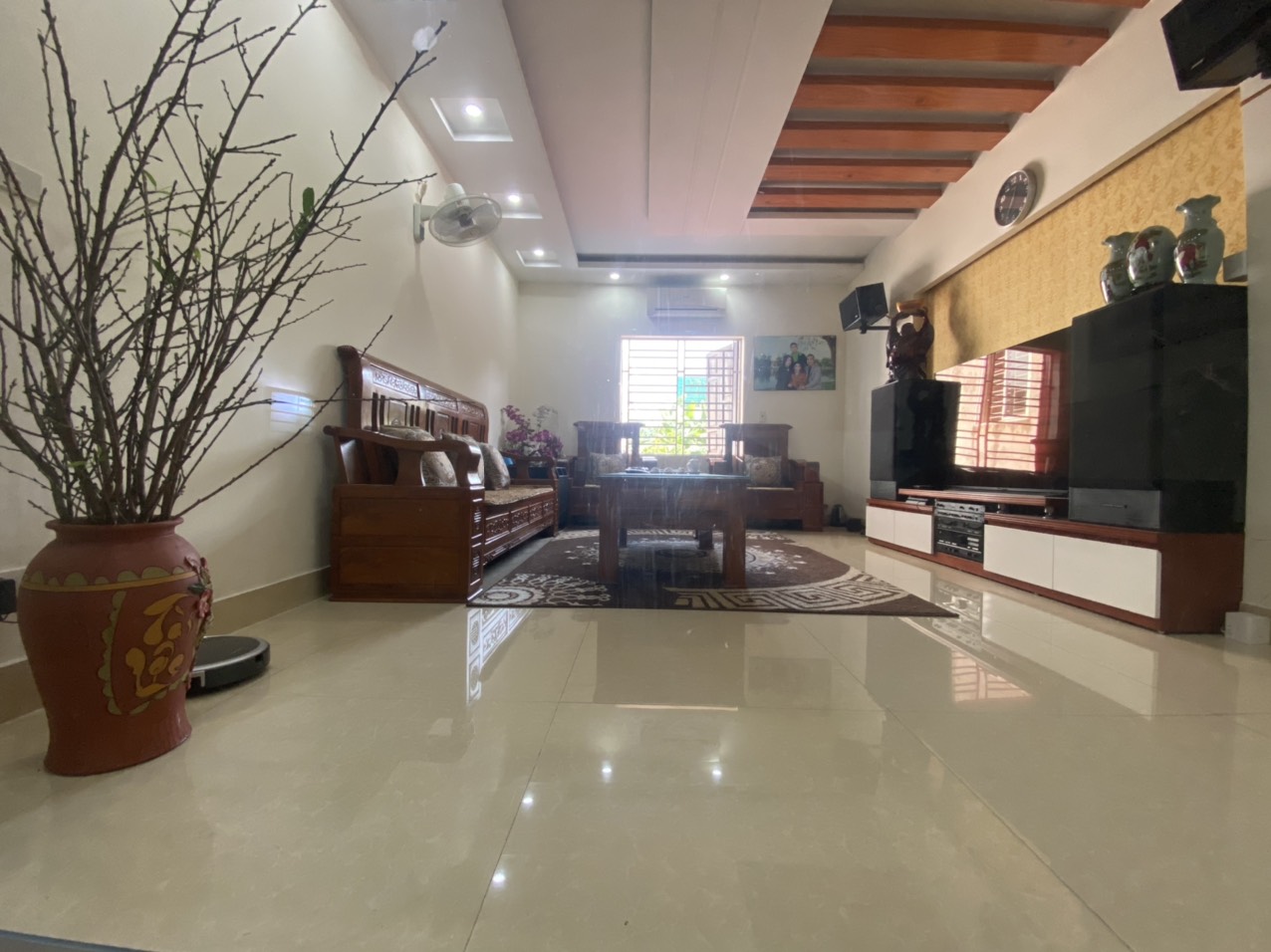 Bán nhà mặt đường Trung Hành, vị trí đắc địa, diện tích 80m 4 tầng, GIÁ 6.3 tỉ