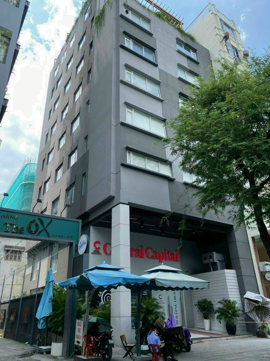 Cần bán nhà đường Nguyễn Trãi, P.Nguyễn Cư Trinh, Q.1,150 Tỷ. Dt: 8x20m, 150 Tỷ.