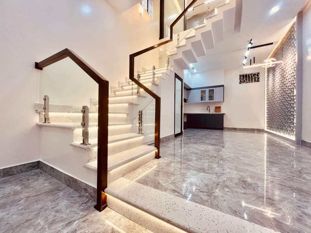 Bán nhà phố Chu Văn An, 40m 4 tầng mới tinh, GIÁ 3.5 tỉ xịn sò lung linh