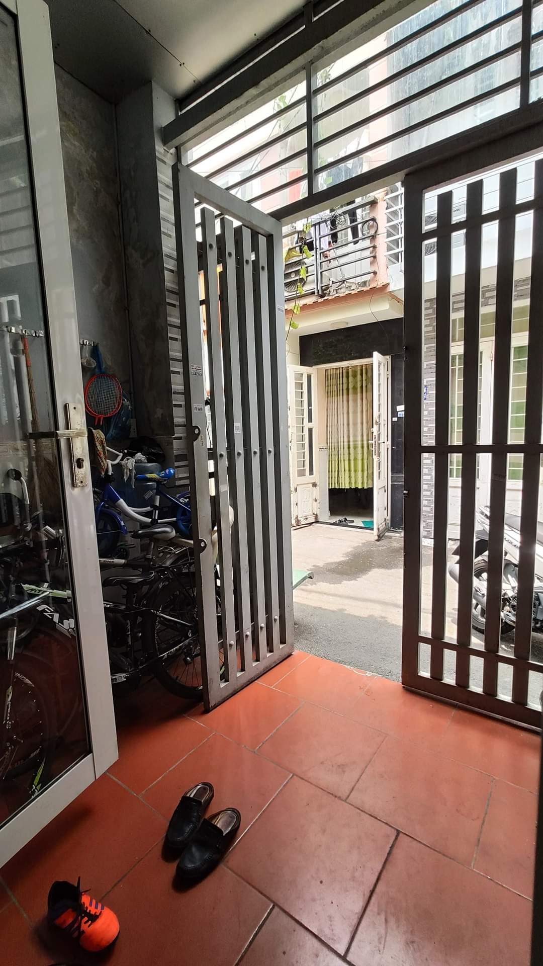 MẶT TIỀN KINH DOANH,ĐƯỜNG 8M,,43M2,2 TẦNG,NGUYỄN VĂN QUÁ,Q 12,GIÁ CỰC TỐT