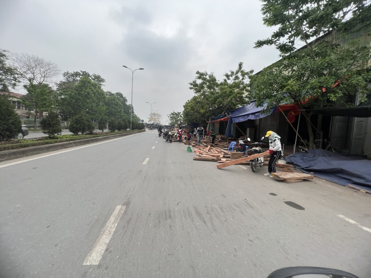 TRUNG TÂM MẶT PHỐ MAI ĐỘNG THÀNH PHỐ TỪ SƠN - CỬA HÀNG - KINH DOANH BẤT CHẤP DT 60 M MT 5 M GIÁ 1,850 TỶ (có