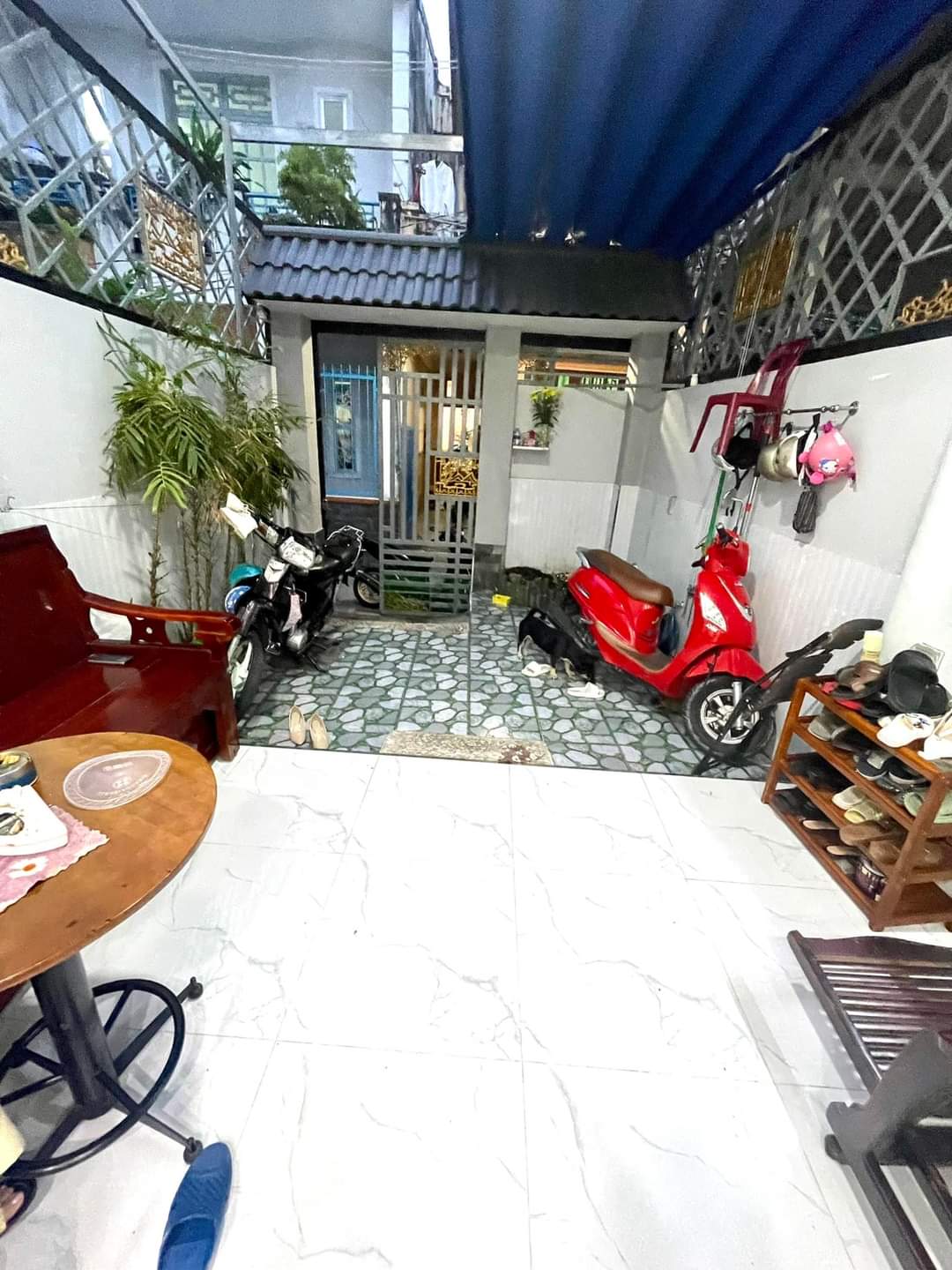 Kẹt Tiền Cần Bán Nhà Mới Xây. DT 80m. Nhà 2 Tầng BTCT. 4 PN. SÂN XE , Đường Phạm Hữu Lầu. Phú Mỹ. Quận 7 . GIÁ 3 TỶ