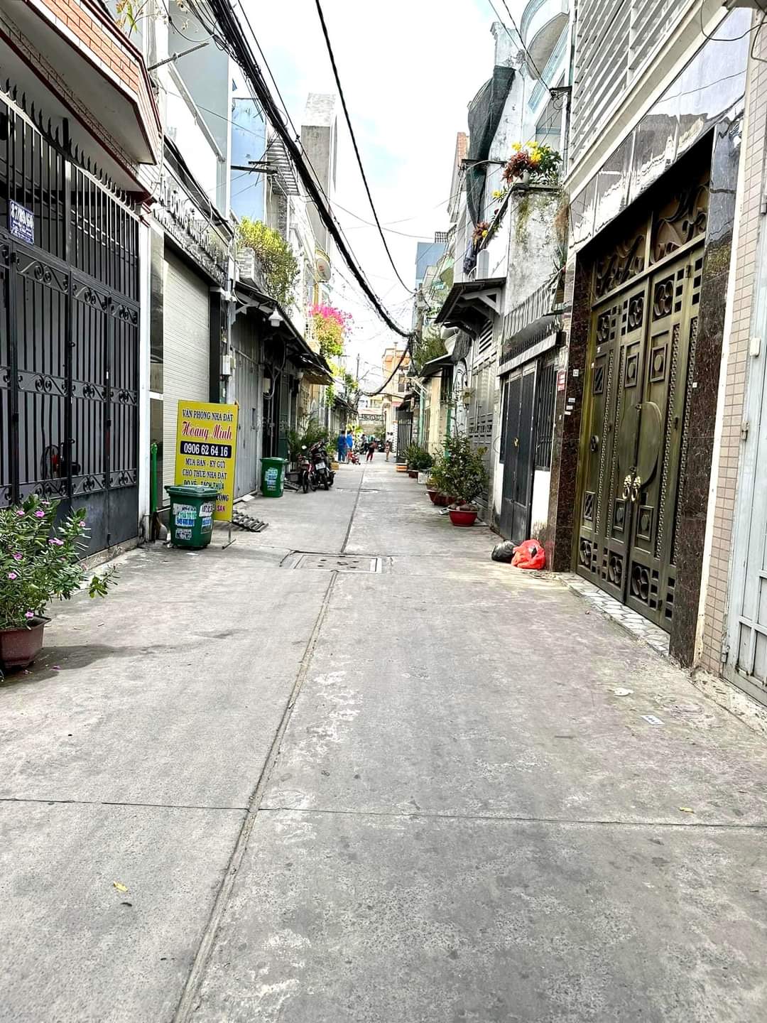 BÁN GẤP HXT.70M2.3TẦNG.LÊ VĂN KHƯƠNG.GIÁ CHỈ.4.6 TỶ. Q12