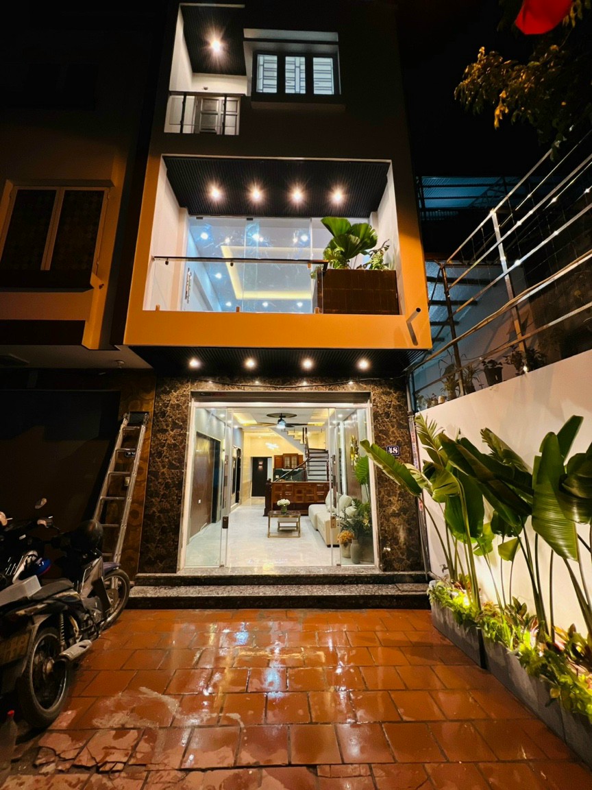 Bán nhà phố Thư Trung - Văn Cao, 52m 4 tầng, ngõ ô.tô cực đẹp GIÁ 3.25 tỉ