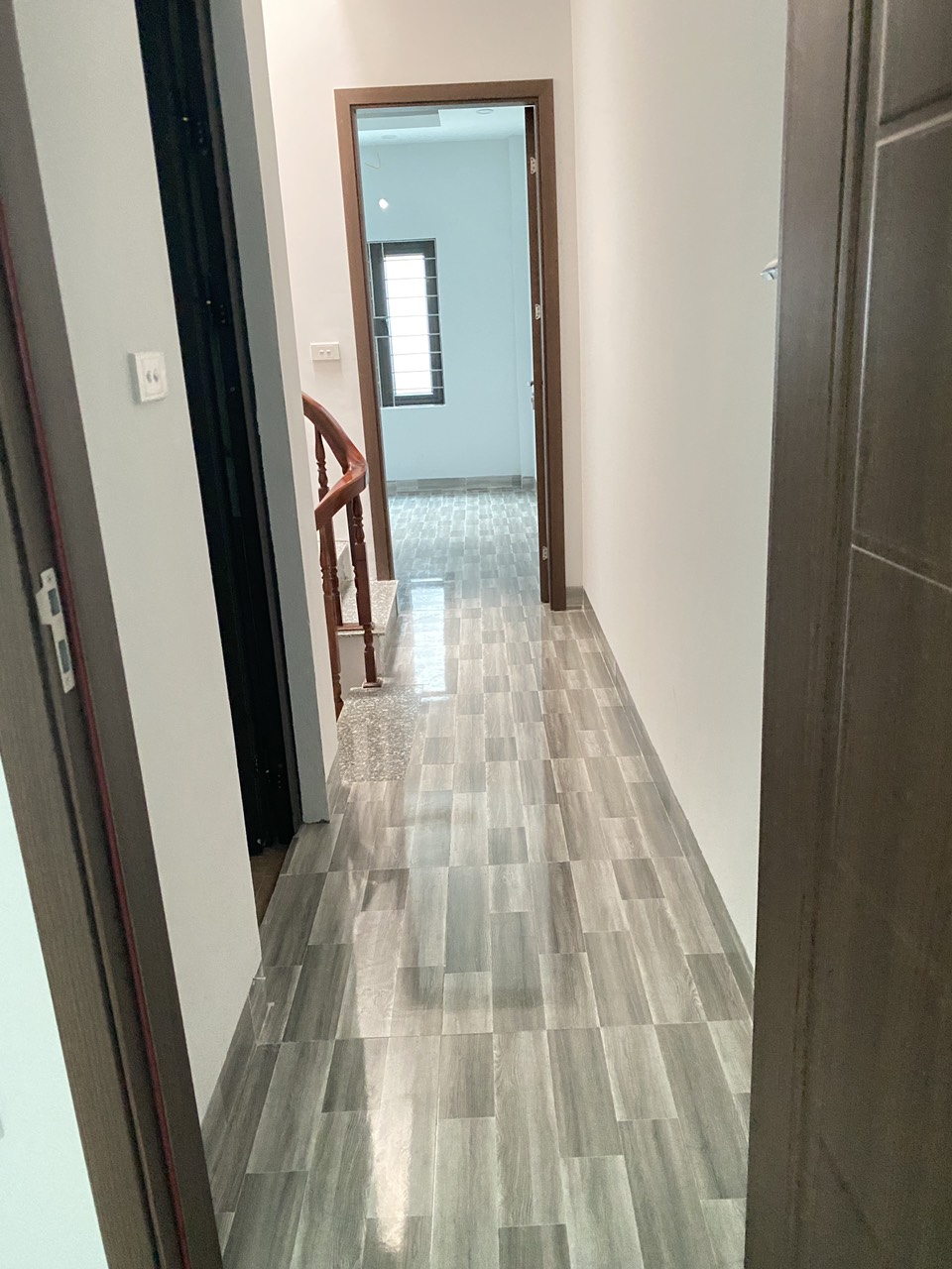 Bán nhà Kim Giang - Thanh Trì dt40 mx5T, giá 4.x tỷ. ngõ 3 GÁC, 25m ra ô tô tránh