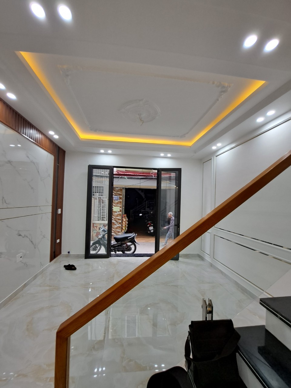 Bán nhà xây mới tinh 4 tầng, diện tích 45m, GIÁ 3.1 tỉ ngõ 263 Lạch Tray - Ngô Quyền