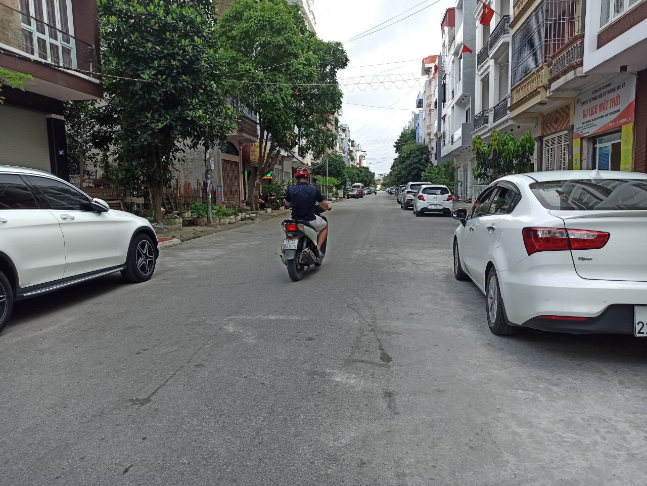 Bán đất phân lô Lê Hồng Phong, số 11 lô 14 ngay Ngô Gia Tự, 60m, đường 15m, GIÁ 76 tr/m