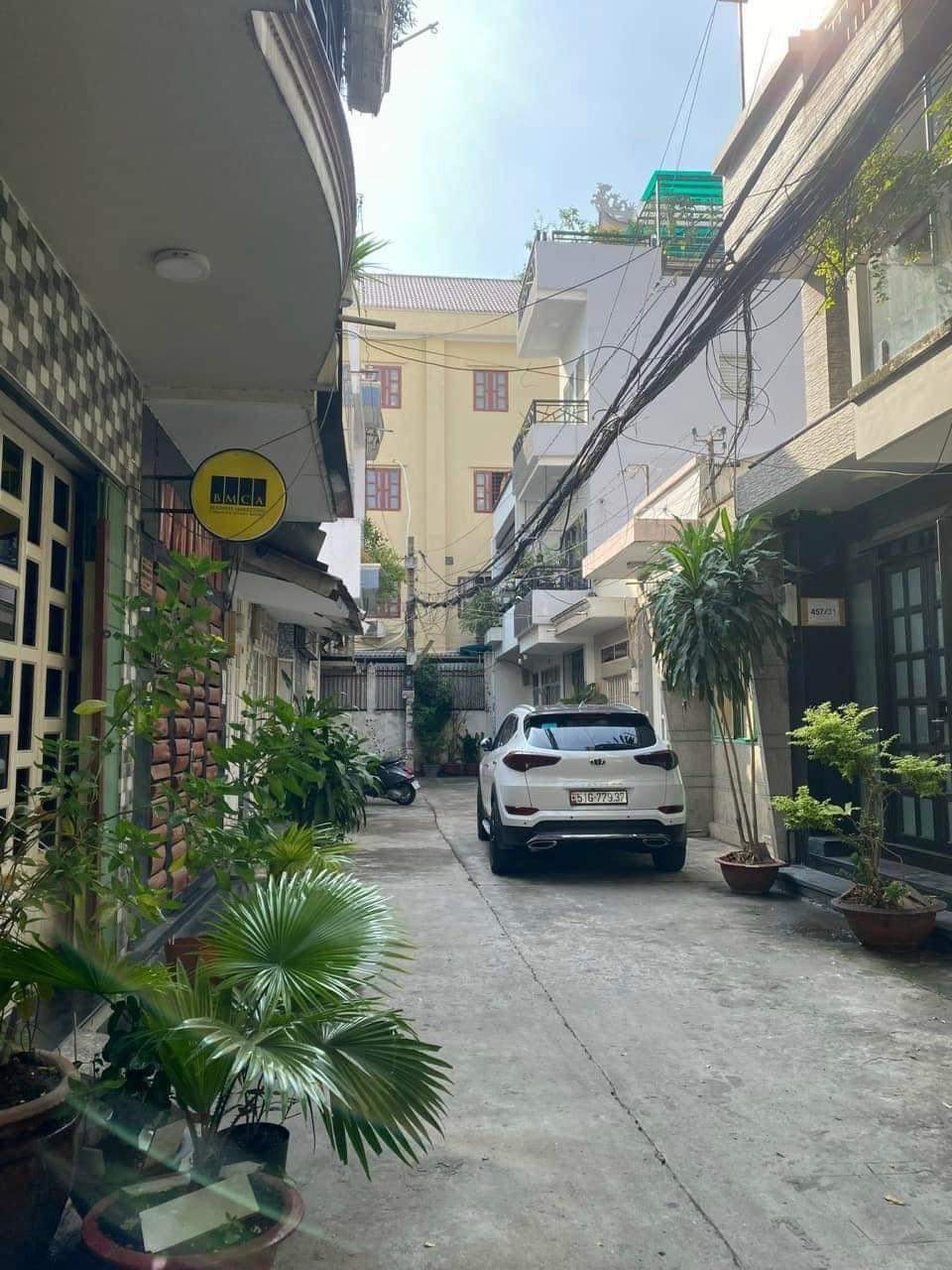 NGỘP BANK BÁN GẤP – NHÀ CÁCH MẠNG THÁNG 8 QUẬN 10 – HẺM XE HƠI 7 CHỖ ĐỖ CỦA CHỈ 7.950 TỶ