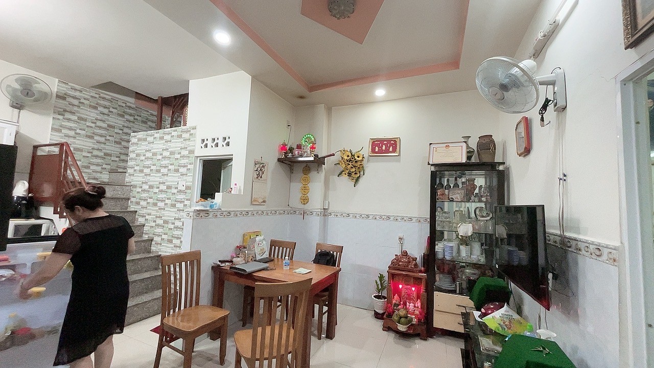 Nhà hẻm 4m - 34 m2 - 2 tầng 3pn - Tân Tạo A Bình Tân , chỉ 3Tỷ