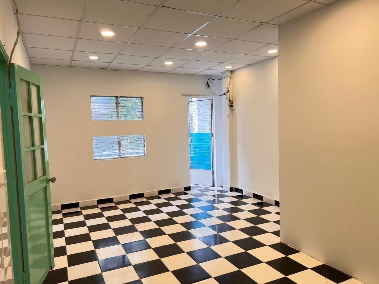  200m2