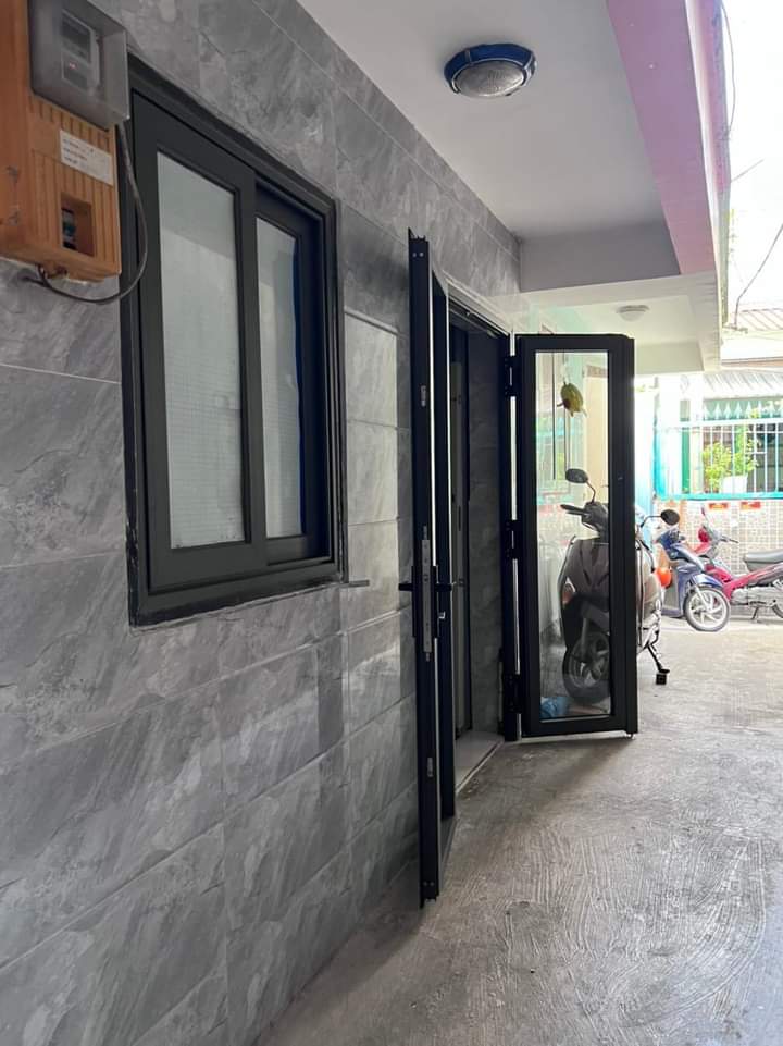 bán nhà mới trung tâm quận 7 sát vincom nam long 2 tầng ngang 4m3 giá chi 1,8 ty