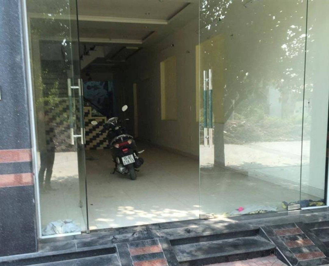 Bán nhà mặt đường Quán Nam giá chỉ 7.65 tỉ, diện tích 85m 5 tầng độc lập vị trí đẹp