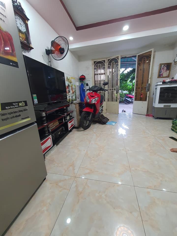 HÀNG SIÊU HÓT - CHÍNH CHỦ TRANG BÌA - ĐƯỜNG SỐ 18E - 25M2 - 2 TỶ 1 TL.