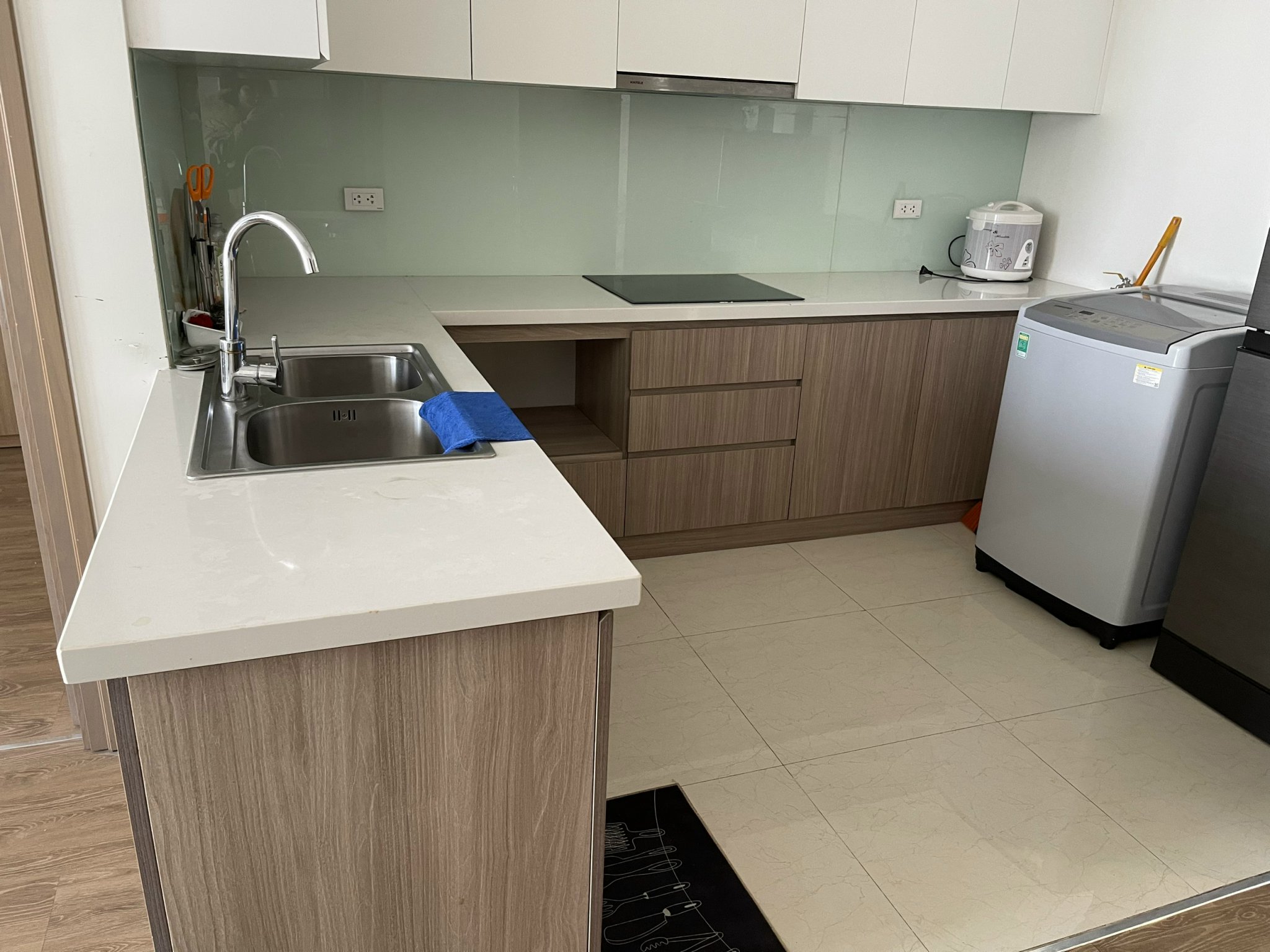 Bán căn hộ view biển khu Green Bay Primium,đường Hùng Thắng,Hạ Long.