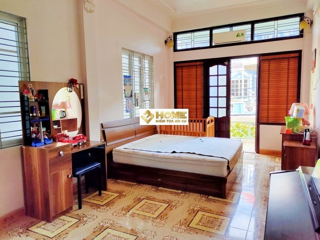 MT1728. CHO THUÊ NHÀ MẶT ĐƯỜNG NAM TRUNG HÀNH 4 PHÒNG NGỦ KINH DOANH MỌI LOẠI HÌNH.